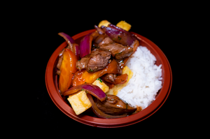 Lomo saltado